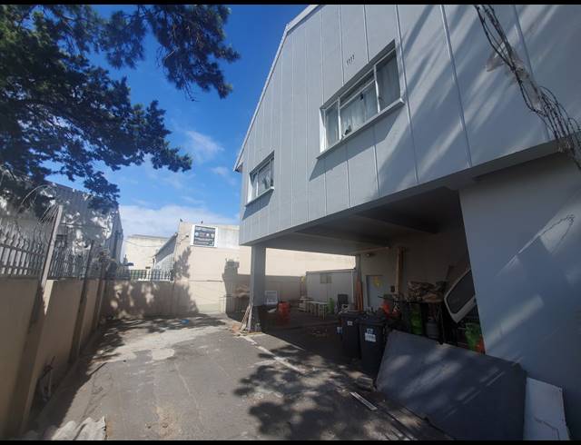 538M² RETAIL FOR SALE IN VASCO ESTATE
